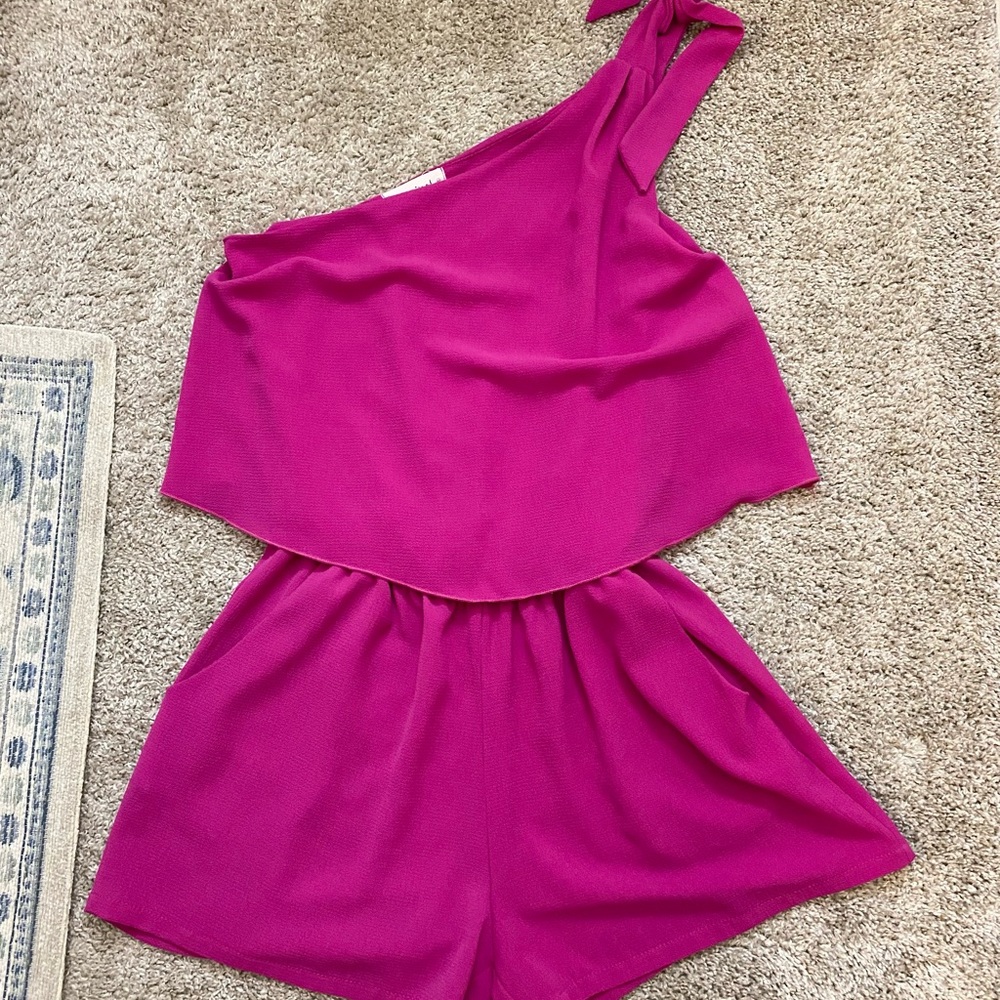 One-Shoulder Magenta Romper